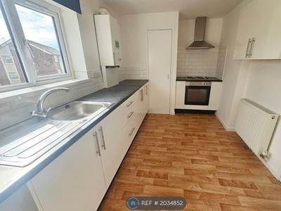 Flat to rent in New Road, Lytham St. Annes FY8