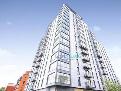 Flat to rent in Railway Terrace, Slough SL2