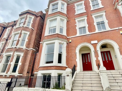 Flat to rent in Wellington Court, East Circus Street, Nottingham NG1