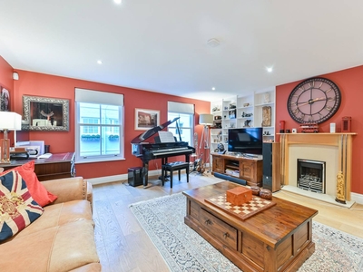 House in Conduit Mews, Bayswater, W2