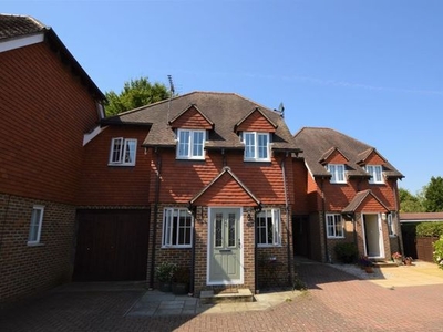 Link-detached house to rent in Chapel Lane, Milford, Godalming GU8