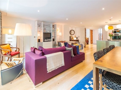 Mews house for sale in Brewery Square, London EC1V