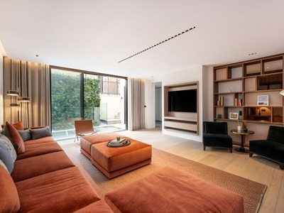 Mews house for sale in William Mews, Knightsbridge SW1X