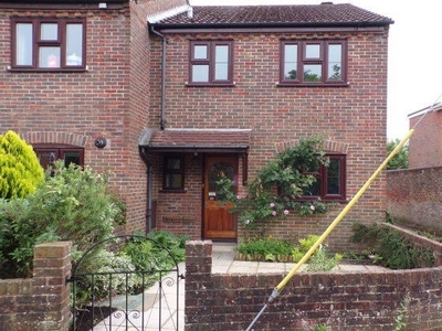 Property to rent in Queens Parade, Lyndhurst SO43