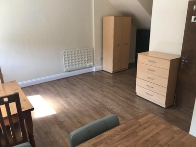 Studio Flat For Rent In Southampton, Hampshire
