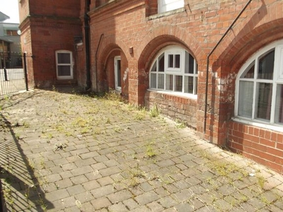 Studio to rent in Park Row, Nottingham NG1