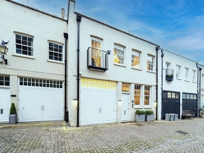Terraced house for sale in Queen's Gate Mews, South Kensington SW7