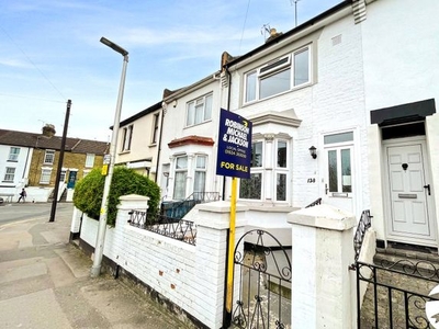 Terraced house to rent in Franklin Road, Gillingham, Kent ME7