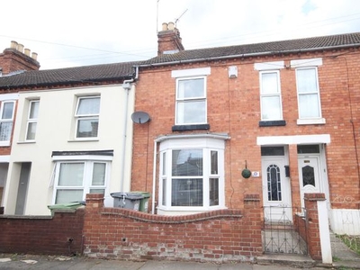 Terraced house to rent in Newcomen Road, Wellingborough, Northamptonshire. NN8