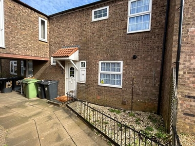 Terraced house to rent in Nightingale Lane, Wellingborough NN8