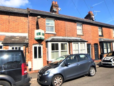 Terraced house to rent in South Place, Marlow, Buckinghamshire SL7