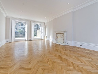 Terraced house to rent in St. James's Gardens, Notting Hill, London W11