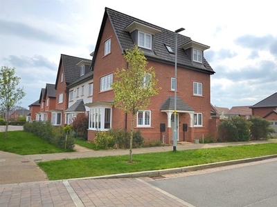 Town house for sale in Bluebell Road, Holmes Chapel, Crewe CW4