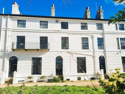 4 bedroom town house for sale in Southsea, Hampshire , PO5