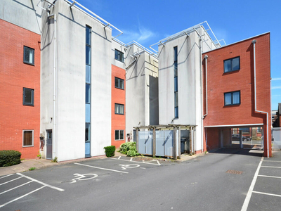 1 bedroom apartment for sale in Palace Court, The Boulevard, Tunstall, ST6