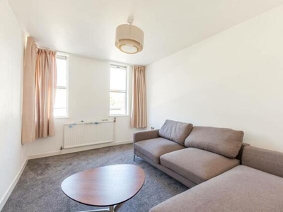 1 Bedroom Apartment Londres London