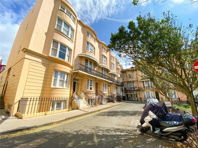 1 bedroom flat for rent in Bedford Square, Brighton, East Sussex, BN1