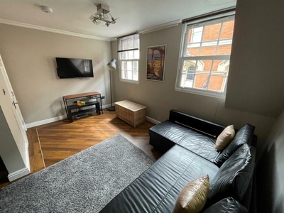 1 bedroom flat for rent in Bowlalley Lane, HU1