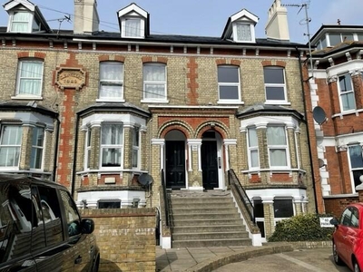 1 bedroom flat for rent in Folkestone Road, Dover, CT17