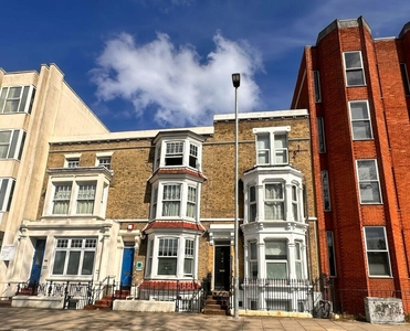 1 bedroom flat for rent in Hampshire Terrace, Portsmouth, Hampshire, PO1