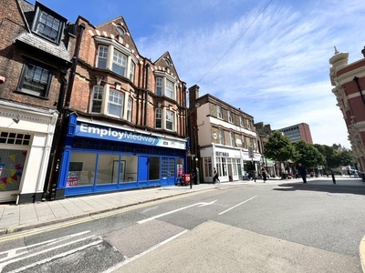 1 bedroom flat for rent in High Street, Chatham, ME4