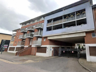 1 bedroom flat for rent in Kingfisher Meadow, Maidstone, ME16