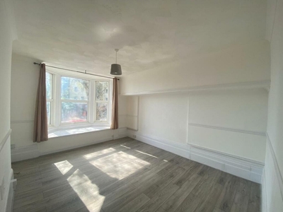 1 bedroom flat for rent in LONDON ROAD, Hilsea, Portsmouth, PO2