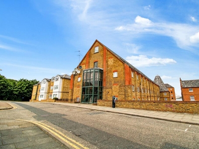 1 bedroom flat for rent in The Maltings, Clifton Road, Gravesend, Kent, DA11