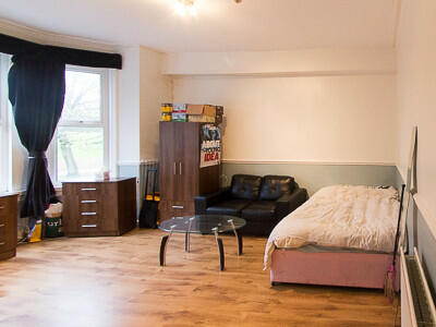 1 bedroom house for rent in HYDE PARK ROAD, Leeds, LS6