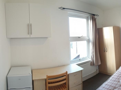 1 bedroom house share for rent in Bullingdon Road, Oxford, OX4