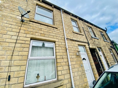 1 bedroom terraced house for sale in George Street, Milnsbridge, Huddersfield, HD3