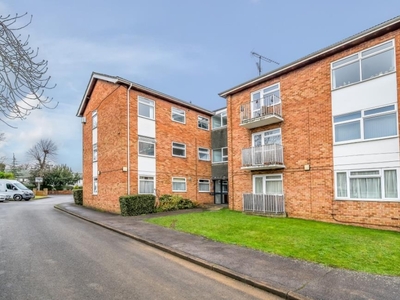2 Bed Flat/Apartment For Sale in Convenient for Town Centre, Reading, RG1 - 5266575