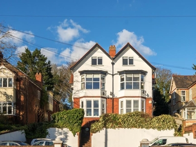 2 Bed Flat/Apartment For Sale in High Wycombe, Buckinghamshire, HP11 - 5374392