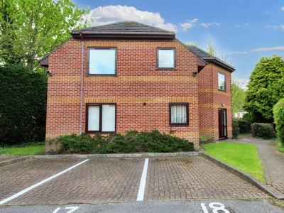 2 bedroom apartment for rent in Park View Court, Chilwell, NG9 4EF, NG9