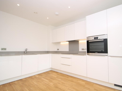 2 bedroom apartment for rent in St. Marks Square, Bromley, BR2
