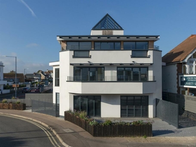 2 bedroom apartment for rent in Tankerton Road, Whitstable, CT5