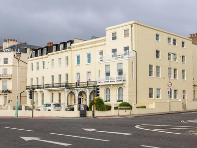 2 bedroom apartment for sale in 46-48 Marine Parade, Brighton, BN2