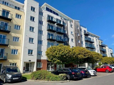 2 bedroom apartment for sale in Admirals House, Gisors Road, Southsea, Hampshire, PO4