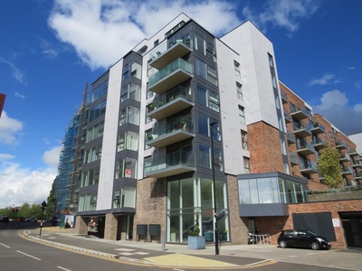 2 bedroom apartment for sale in East Station Road, Fletton Quays, Peterborough, PE2