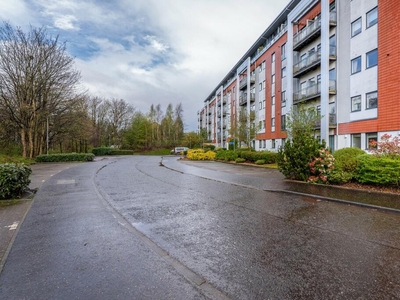 2 bedroom apartment for sale in Jackson Place, Bearsden, G61