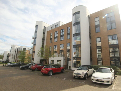2 bedroom apartment for sale in Pym Court Cromwell Road, Cambridge, CB1
