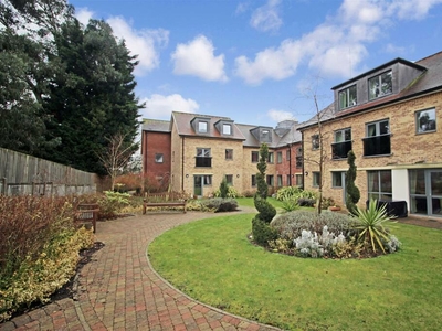 2 bedroom apartment for sale in Westonia Court, 582-592 Wellingborough Road, Northampton, NN3