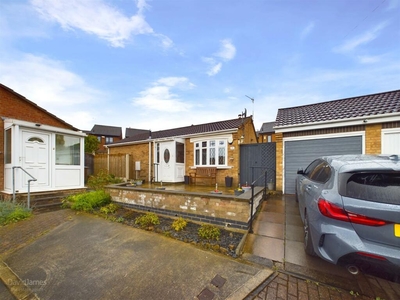 2 bedroom detached bungalow for sale in Hotspur Close, Basford, Nottingham, NG6
