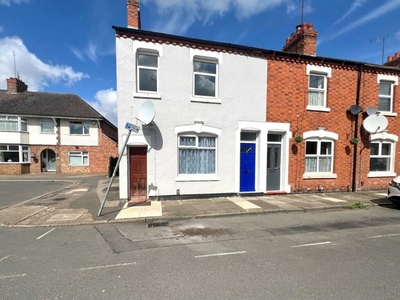 2 bedroom end of terrace house for sale in Bowden Road, St James, Northampton NN5