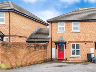 2 bedroom end of terrace house for sale in Pasture Close, Swindon, SN2