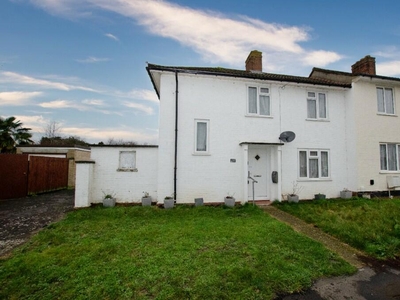 2 bedroom end of terrace house for sale in Robert Cecil Avenue, Southampton, Hampshire, SO18