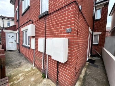 2 bedroom flat for rent in Pains Road, Southsea, Hampshire, PO5