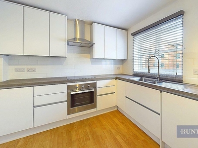 2 bedroom flat for rent in Riverdene Place, Southampton, SO18