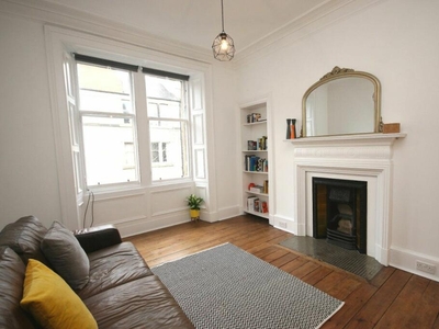 2 bedroom flat for rent in Roseburn Place, Edinburgh, EH12