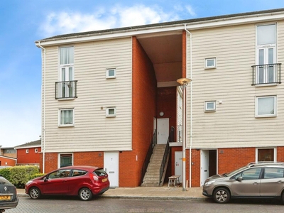 2 bedroom flat for sale in Merlin Way, Birmingham, B35